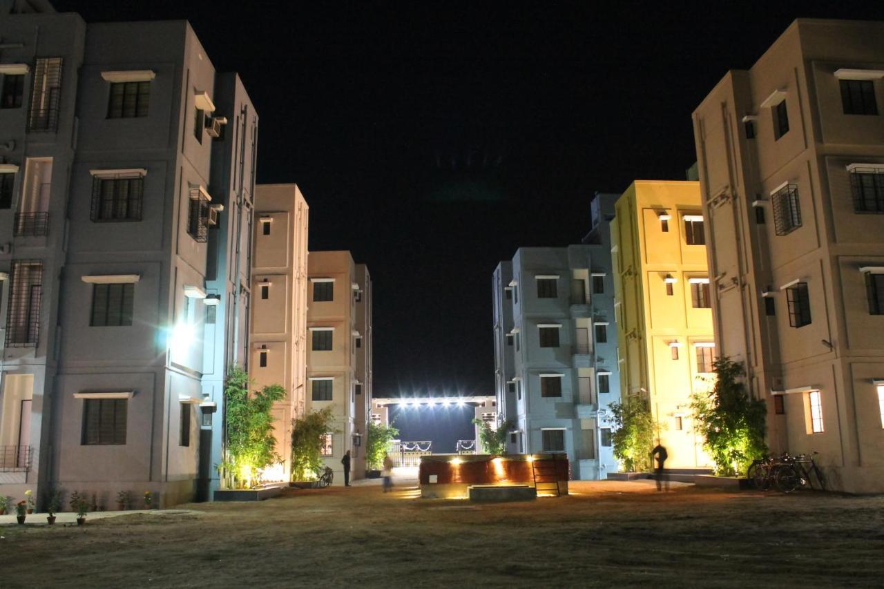 Panthashala Santiniketan Hotel Sri Niketan Екстериор снимка